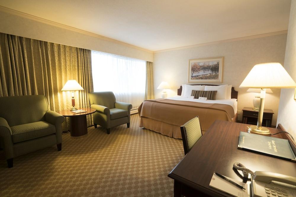 Royal Scot Hotel & Suites Виктория Экстерьер фото