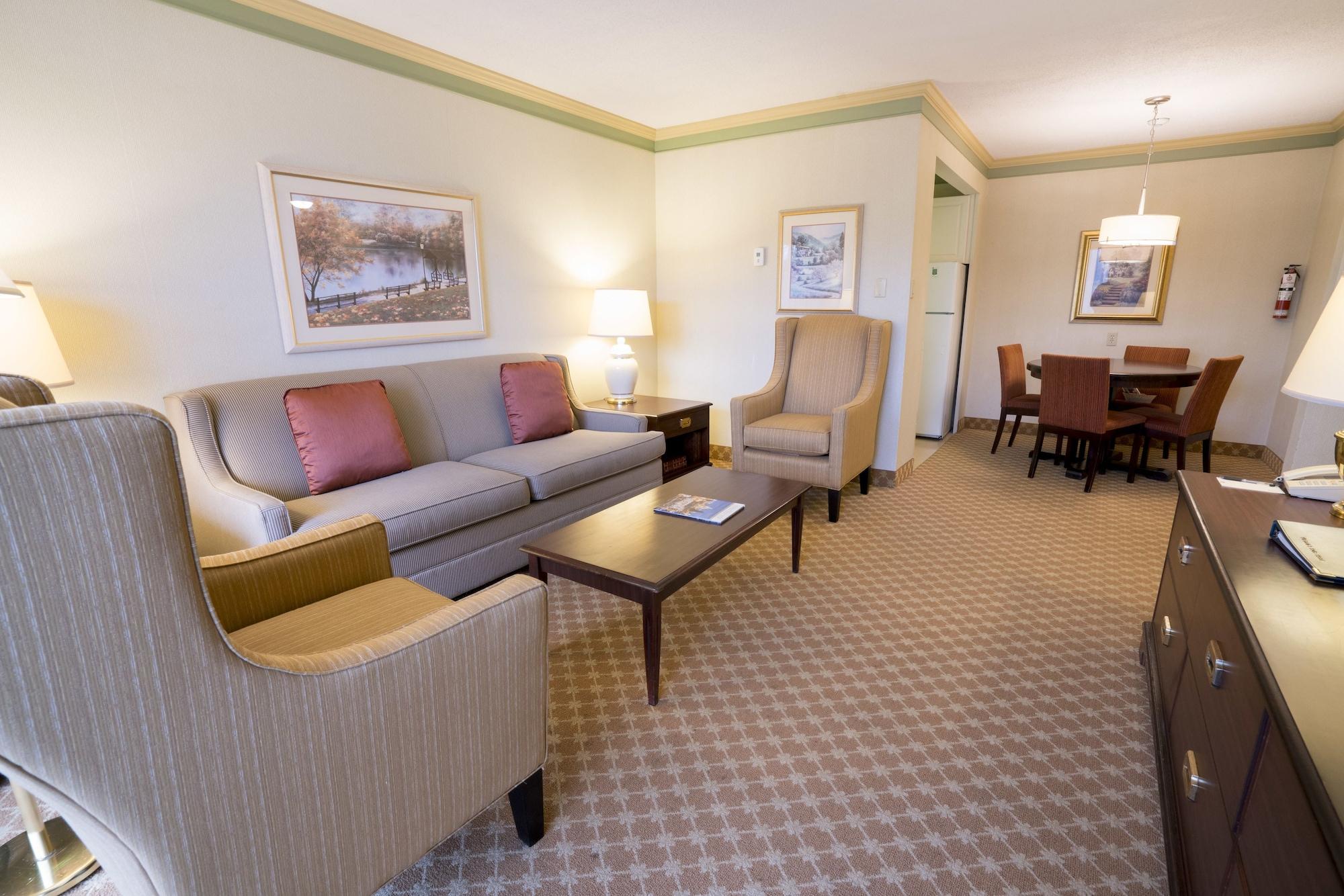 Royal Scot Hotel & Suites Виктория Экстерьер фото