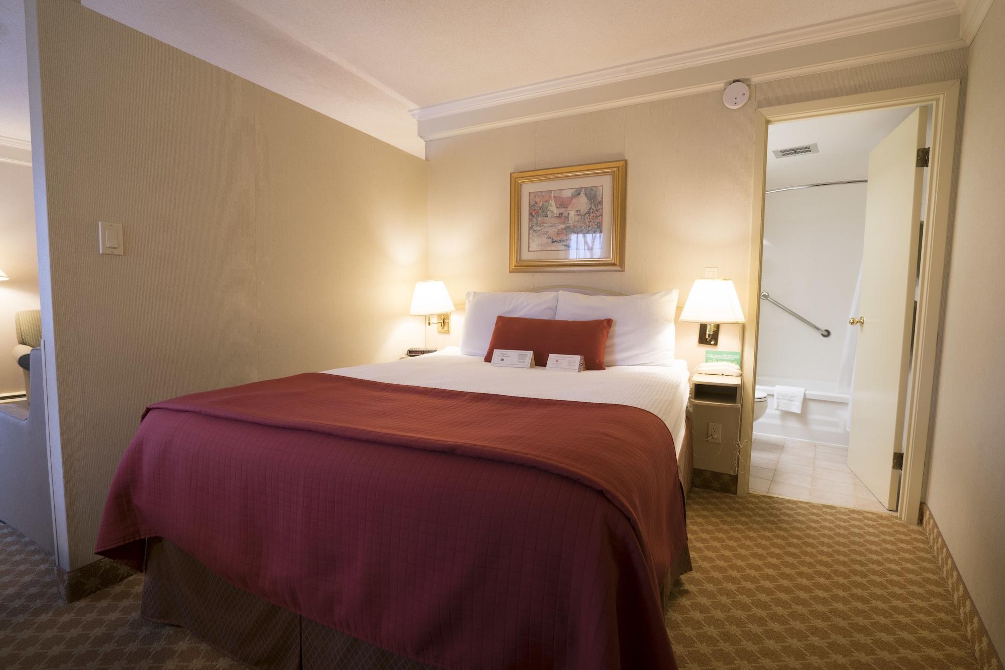 Royal Scot Hotel & Suites Виктория Экстерьер фото