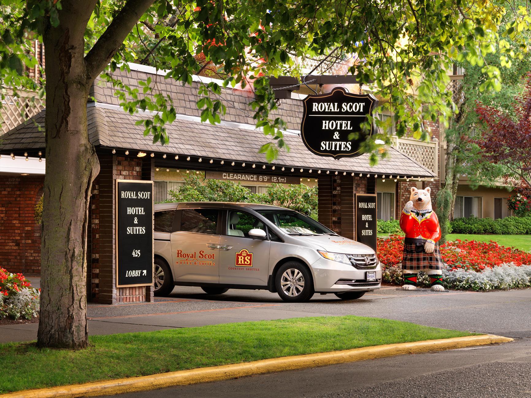 Royal Scot Hotel & Suites Виктория Экстерьер фото